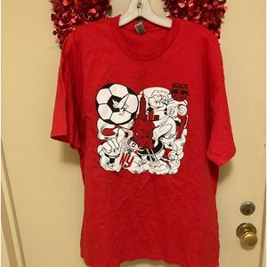 New York Red Bulls Soccer

tee shirt XL 🌹❤️